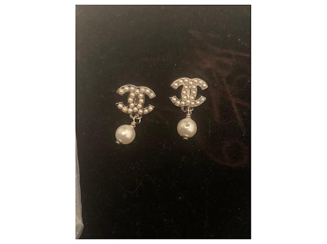 Chanel Earrings Silver hardware Metal  ref.403946