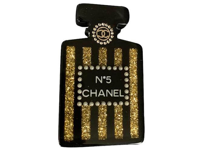 Cambon Chanel Pins & brooches Black Resin  ref.405435