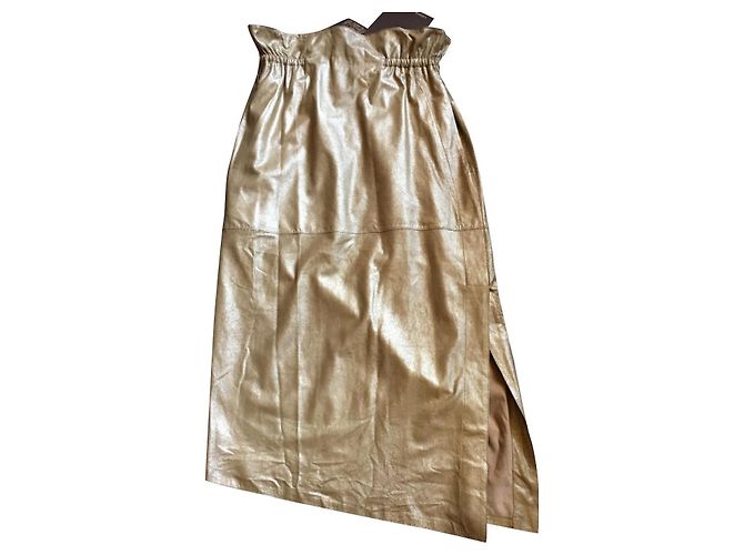 Falda Louis Vuitton de cuero dorada Dorado