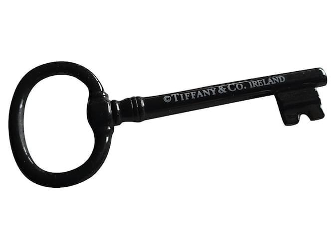 Tiffany & Co Porcelain and black enamel key  ref.406858