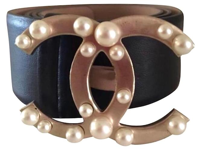 Ceinture Chanel Gold CC en cuir noir perle  ref.406875