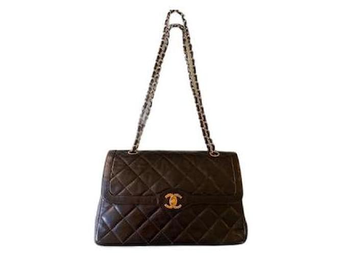 Timeless Chanel vintage Black Leather  ref.406896
