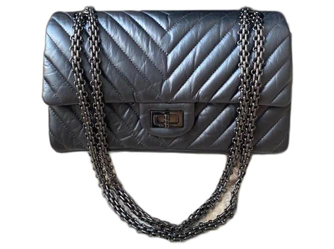 Chanel So Black 2.55 Reissue 225 Leather  ref.407733