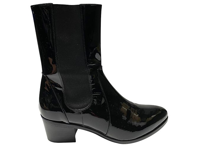 Chanel Boots in Black Patent