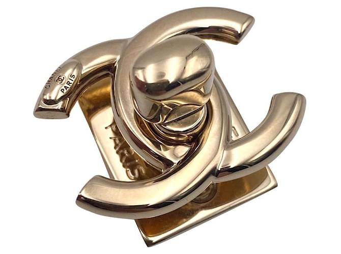 CHANEL original CC turnlock Gold clasp Golden Steel  ref.408590