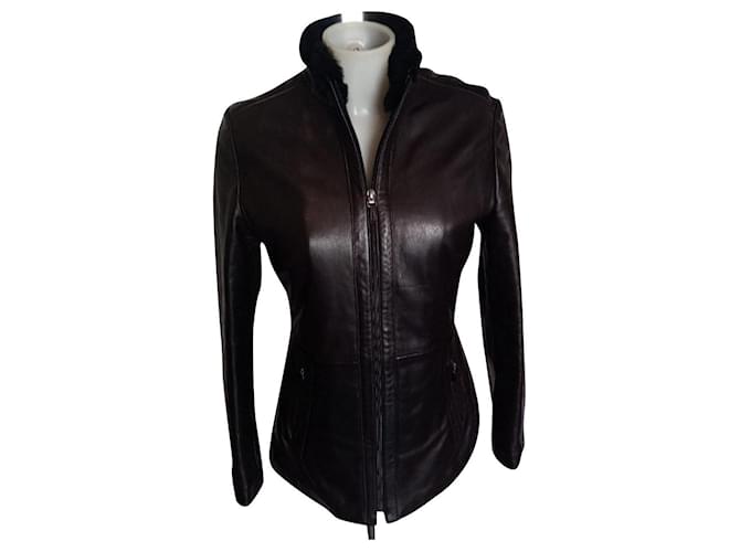 Burberry Black leather jacket  ref.409250