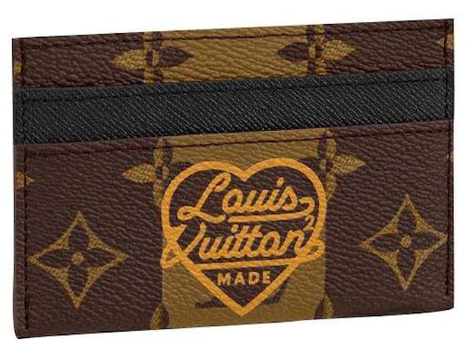 Louis Vuitton Titular do cartão LV Nigo Marrom Couro  ref.410013