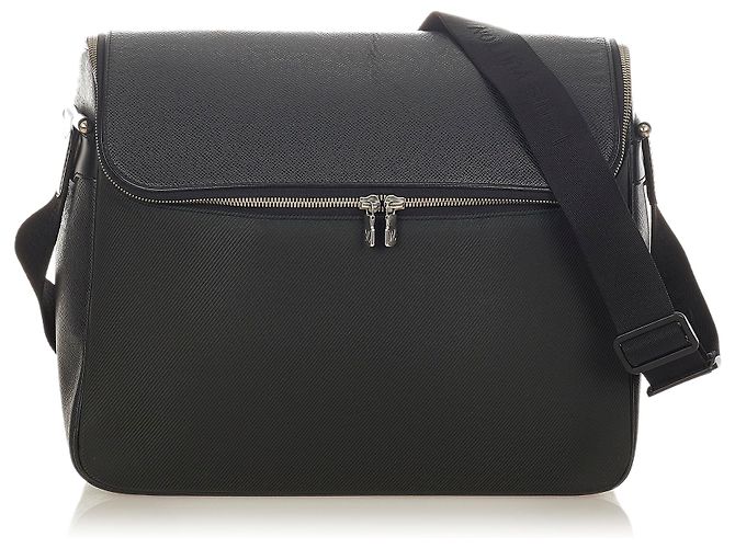 Louis Vuitton Taiga nera Taimyr Nero