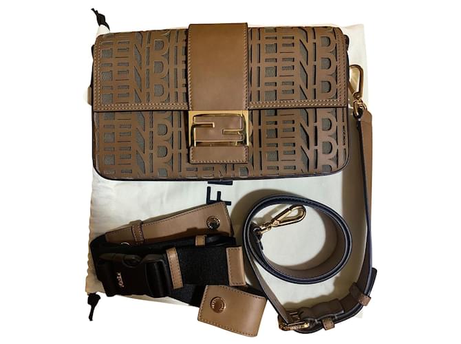 Fendi Unisex Baguette Limited Edition Brown Black Light brown Dark brown Leather  ref.410868