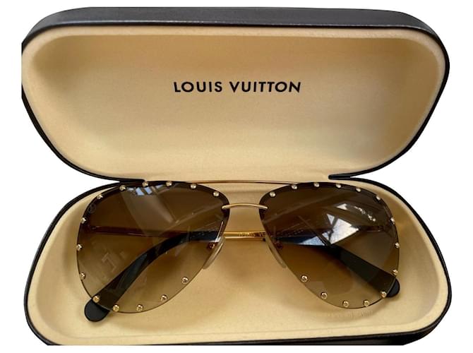 Louis Vuitton La fiesta Marrón claro Metal  ref.411753