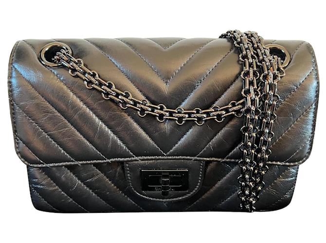 2.55 Chanel Handbags Black Leather  ref.412285