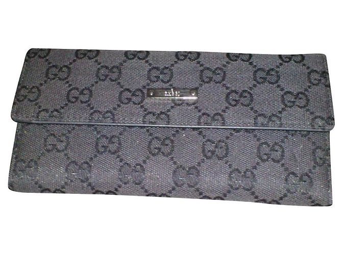 Givenchy Leather Wallet Grey