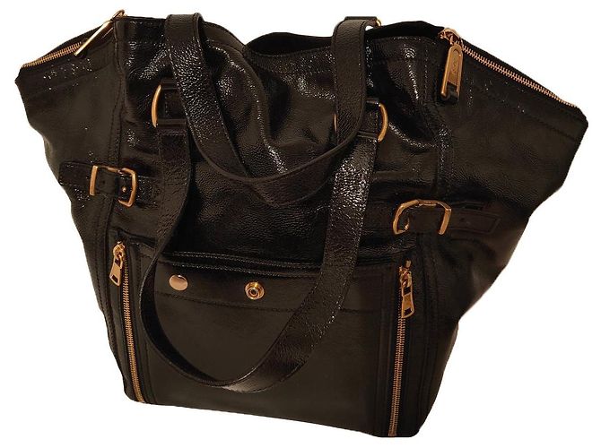 Bolso Yves Saint Laurent Downtown de charol negro 