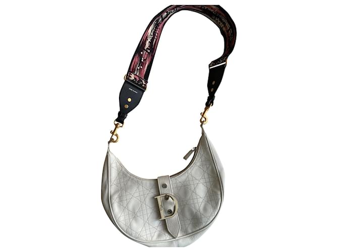 Christian Dior White Leather Hobo Bag with replaced Dior Oblique Strap  ref.413578