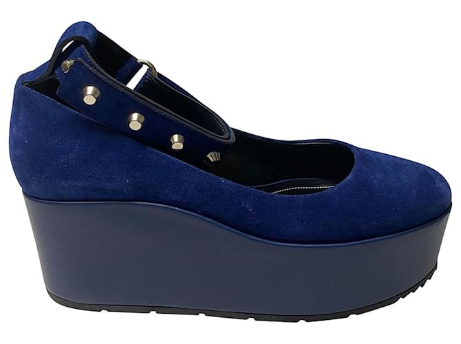 Balenciaga Scarpe con plateau e cinturini alla caviglia con borchie in pelle scamosciata blu Svezia  ref.413841