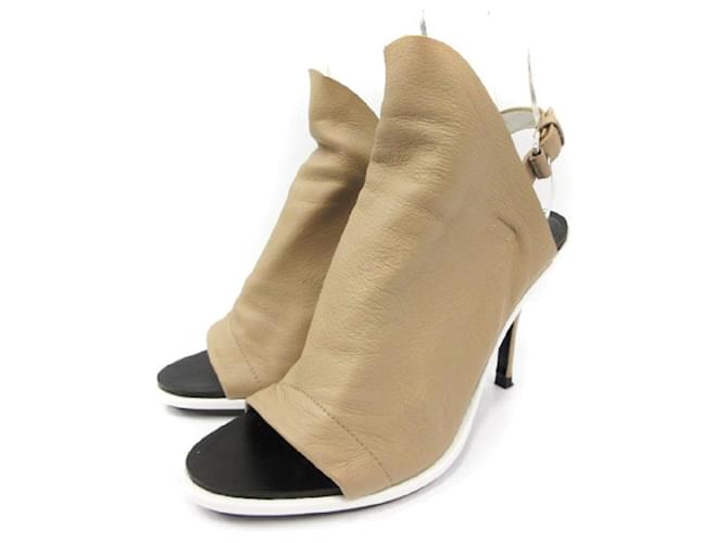 [Usado] Balenciaga BALENCIAGA sandálias de espólio sapatos de mula de couro de salto alto Bege  ref.414029