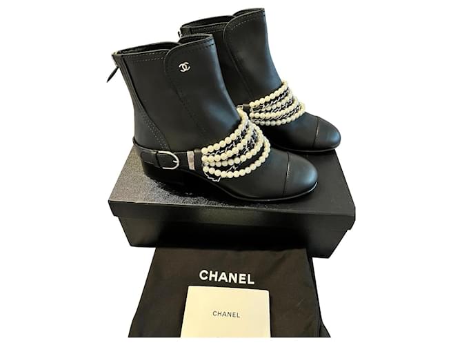 Chanel Ankle Boots Black Leather  - Joli Closet