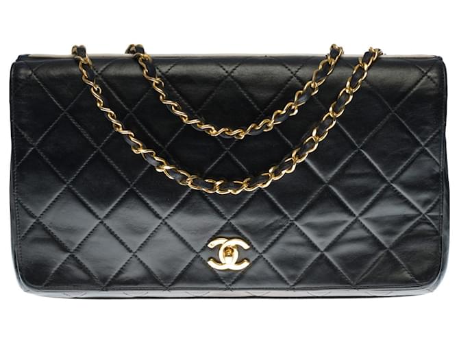 Timeless Rare & Exceptional Chanel Classique Jumbo Flap bag in black quilted lambskin with 2 white piping on the top and back, garniture en métal doré Leather  ref.415422