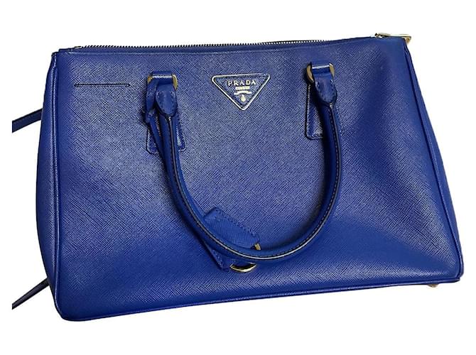 Prada Handtaschen Blau Leder  ref.417387