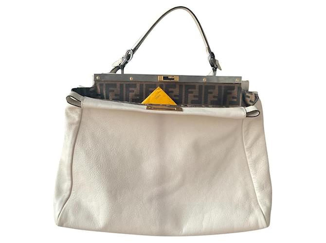 Peekaboo Fendi Guck-Guck Beige Leder  ref.417560