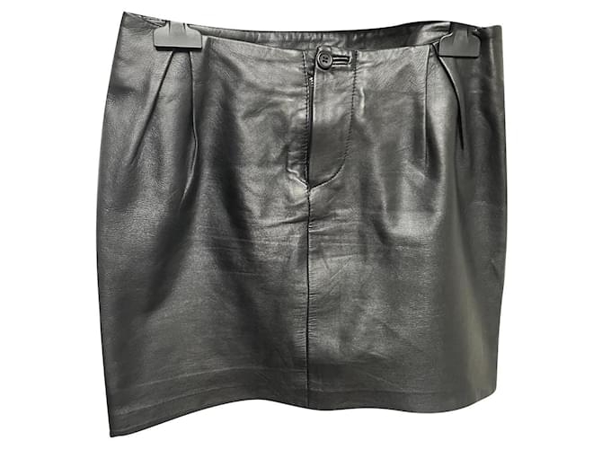 Maje Black leather mini skirt  ref.419631