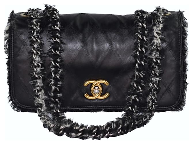 Timeless Chanel lined Flap Runway item Black Leather  ref.419737