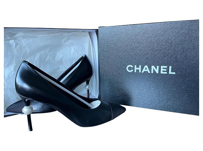 Chanel Heels Black