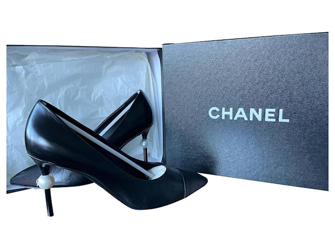 Chanel Heels Black Leather  ref.419770