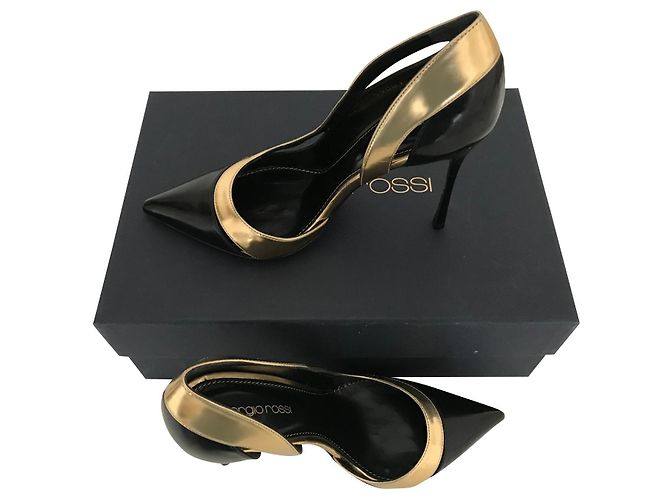 Sergio Rossi Still Pumps Schwarz Lackleder Gold Gold hardware