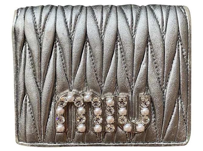 Miu Miu Wallets Silvery Leather ref.420737 - Joli Closet