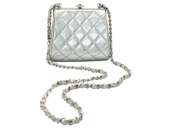Chanel Small Vintage Lambskin Quilted Silver Shoulder Bag Silvery Metallic  ref.421137 - Joli Closet