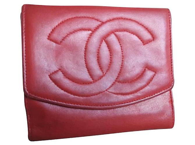 Chanel carteiras Vermelho Couro  ref.421377