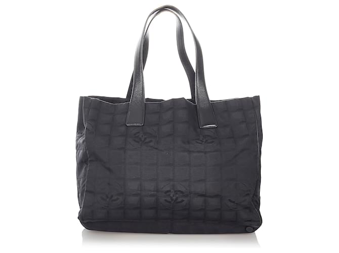 Chanel Black New Travel Line Nylon Tote Bag Leather Pony-style calfskin Cloth  ref.422454
