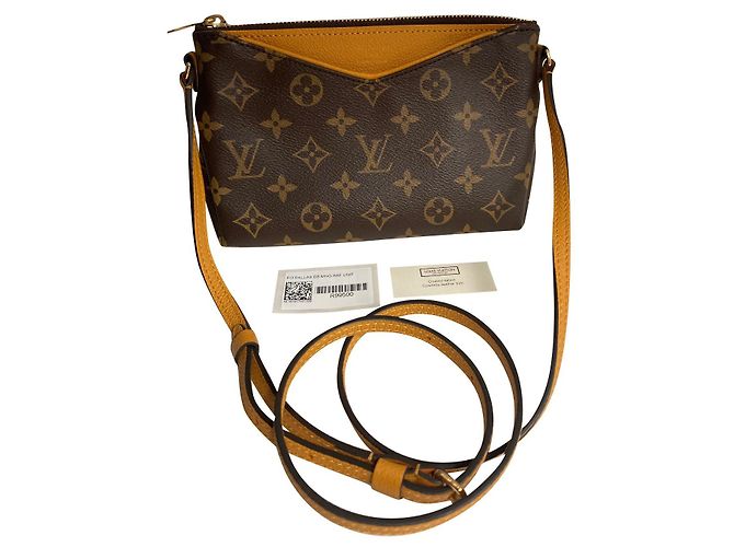 Louis Vuitton Pochette Pallas BB Marrone Senape