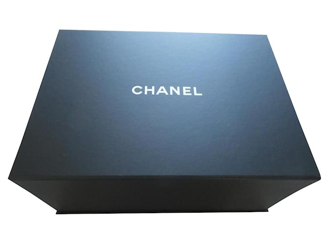 leere Chanelbox für Handtasche mit Staubbeutel Schwarz  ref.423274