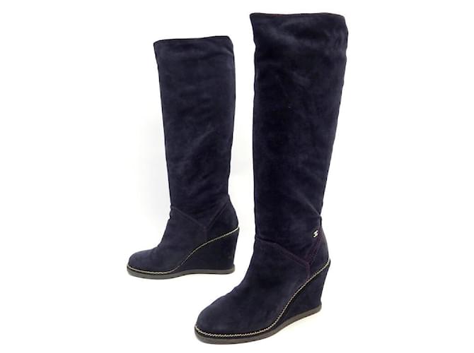 NUEVAS BOTAS DE CUÑA CHANEL CAVALIERES EN ANTE AZUL 38 BOTAS DE CIERVO AZUL  Suecia ref.423341 - Joli Closet