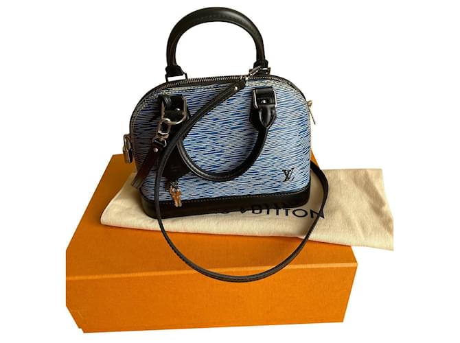 Louis Vuitton Handbags Blue Leather  ref.423939