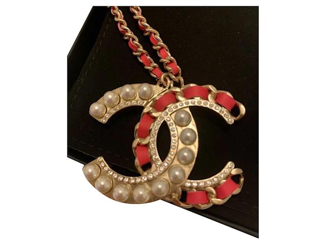 Chanel Necklace Red Leather Steel  ref.424401