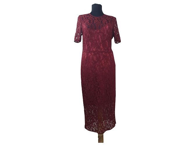 Baum und Pferdgarten Kleid aus roter Spitze