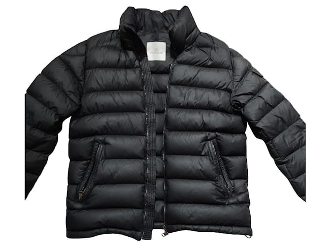 Moncler down jacket Black  ref.425918