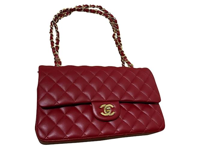 Classique Chanel timeless Cuir d'agneau Rouge  ref.425982