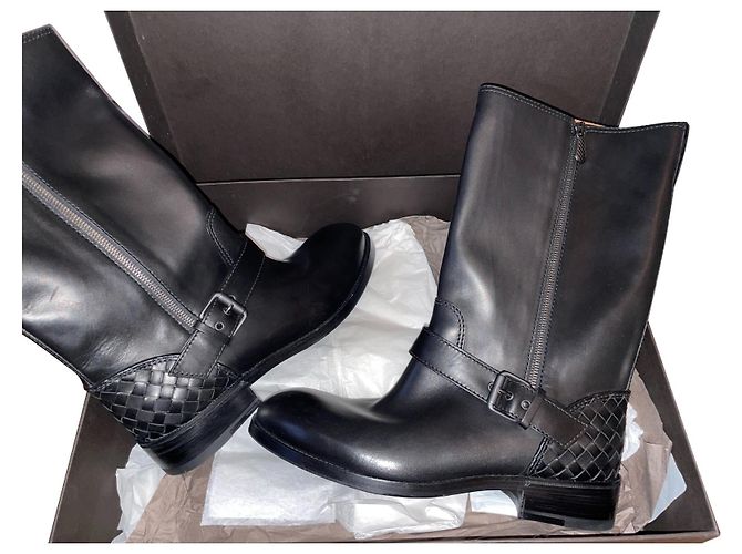 bottega veneta leather boot