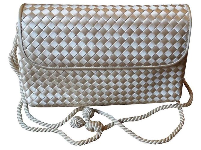 Bottega Veneta Intrecciato spring/summer collection pre 2000 Eggshell