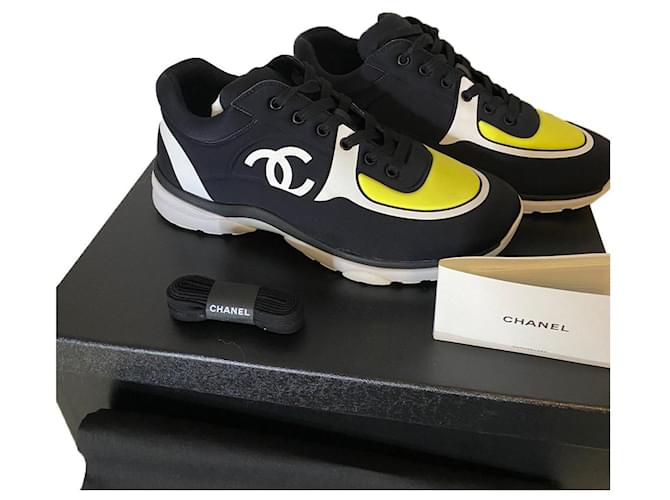 Zapatillas Chanel Hombre Negras / Amarillas . taille 41 . Negro Amarillo Cuero Licra  ref.427833