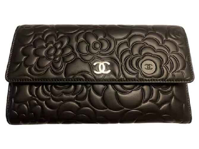 Chanel Embossed Camelia Pattern  .Collector !!! Black Leather  ref.428025