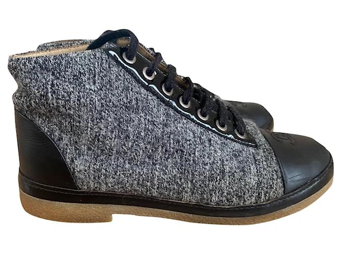 Chanel tweed boots. Grey Leather  ref.428075