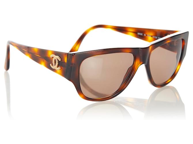 Occhiali da sole tondi marroni tondi Chanel Marrone Marrone scuro Plastica  ref.428914 - Joli Closet