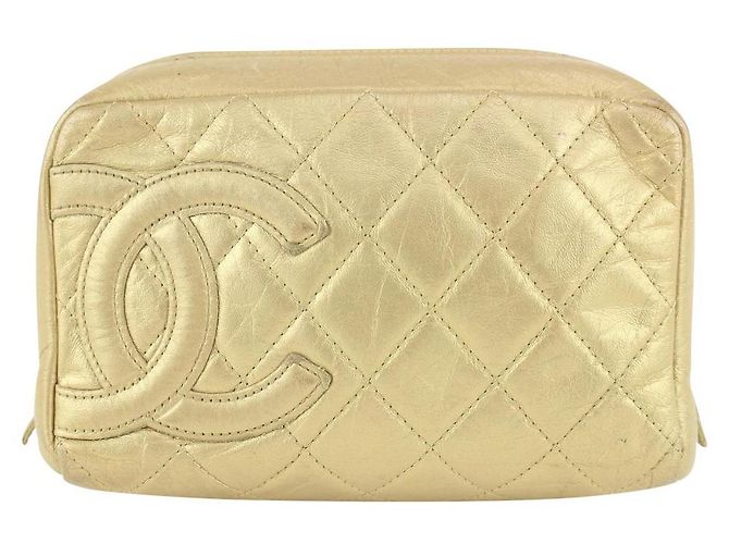 Chanel Bolsa De Cosméticos Cambon Acolchoada Dourada
