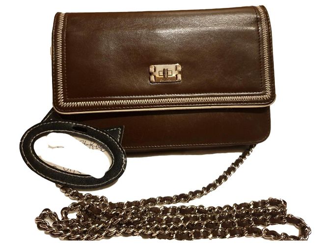 Chanel Wallet on Chain couro chocolate