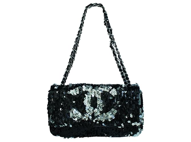 Chanel CC Limited Edition Summer Night Sequins Shoulder Bag Black Leather  ref.429661 - Joli Closet